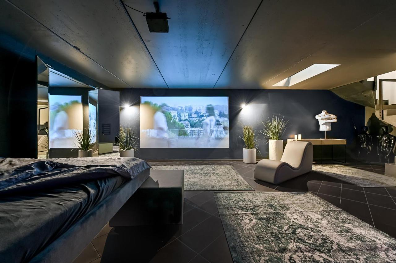 Jacuzzi Cinema Loft Appartement Kaunas Buitenkant foto