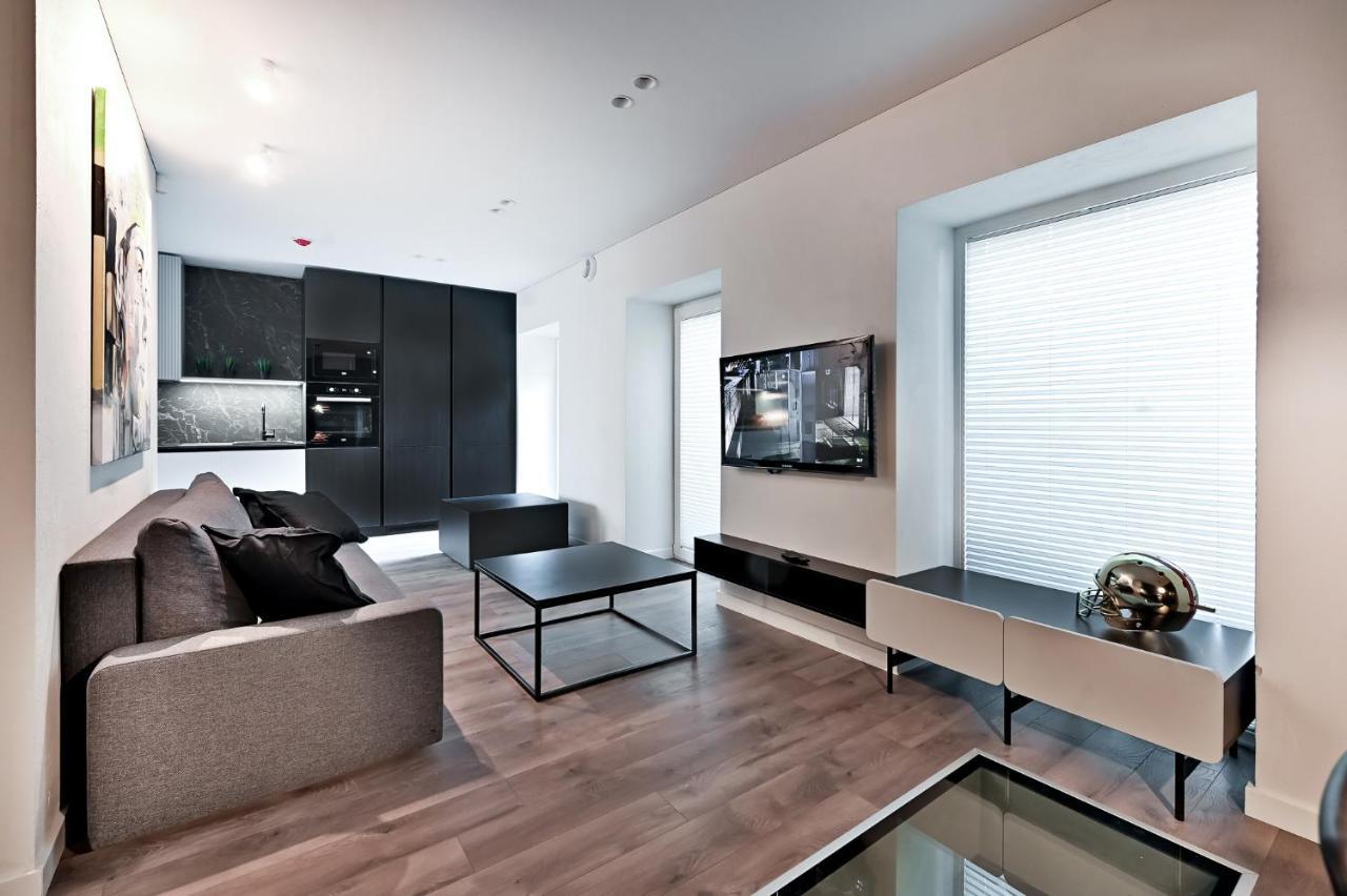 Jacuzzi Cinema Loft Appartement Kaunas Buitenkant foto