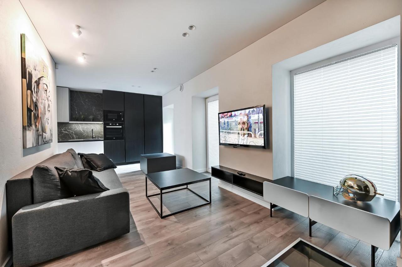 Jacuzzi Cinema Loft Appartement Kaunas Buitenkant foto